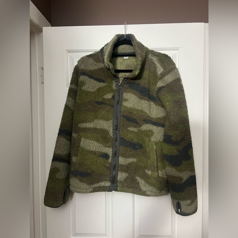 camo sherpa jacket